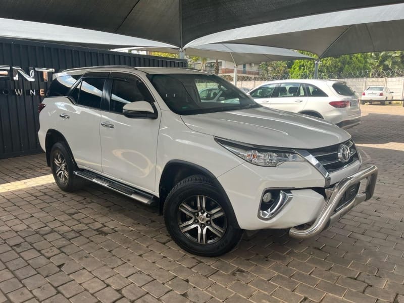 Toyota Fortuner 2.4GD-6